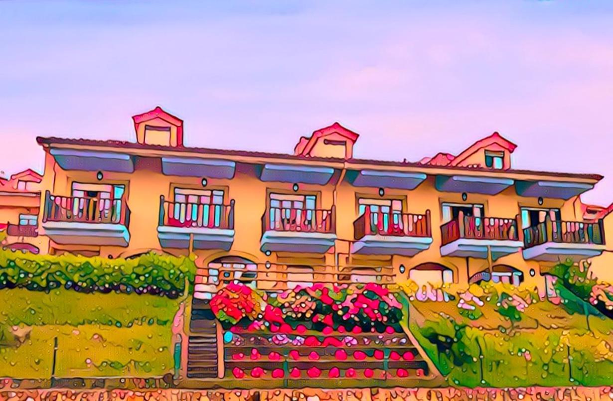 Casa de Las Flores - Apartamento con jardín privado frente a la Playa de Comillas Exterior foto